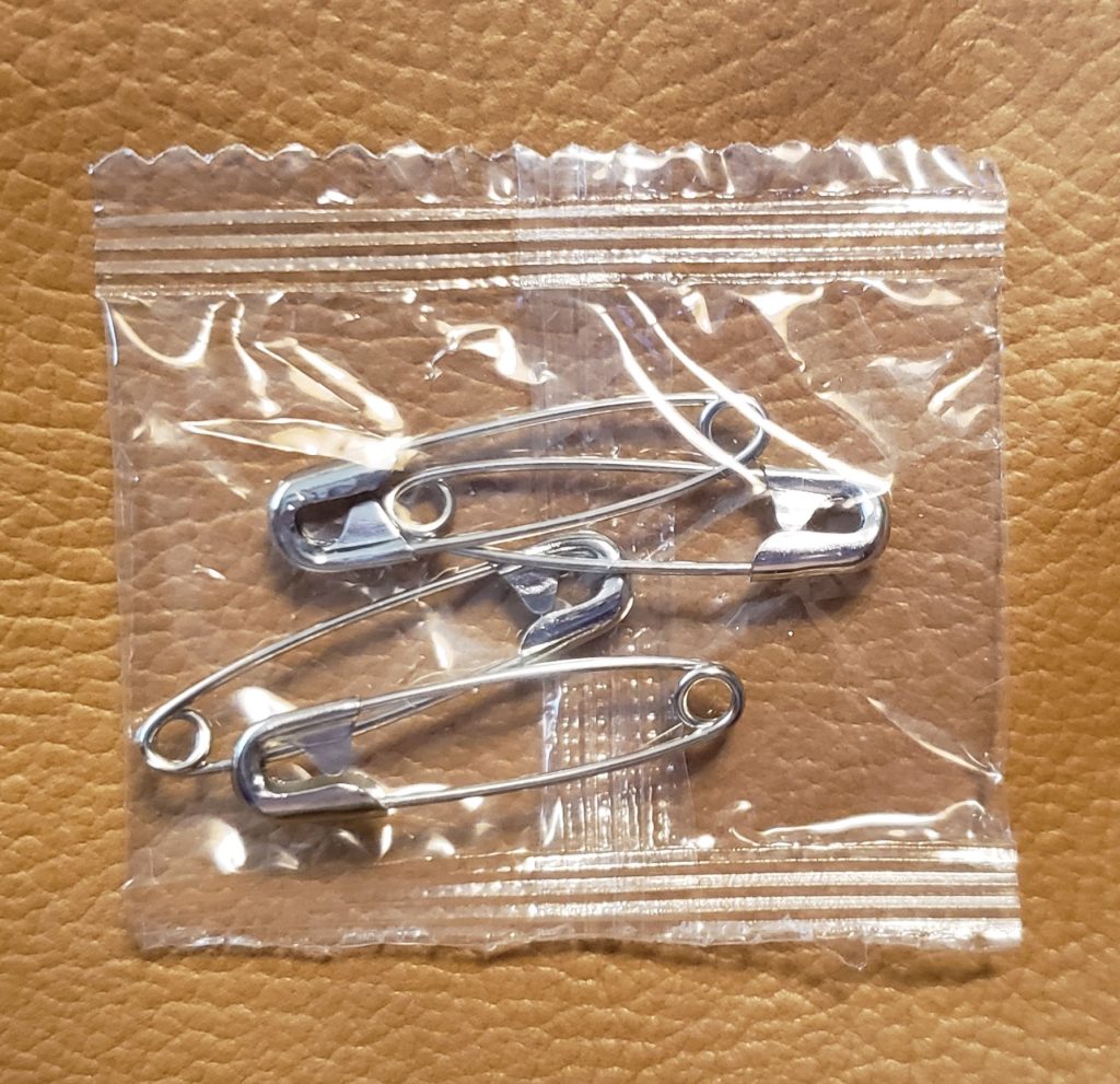 wholesale cute pins exporter